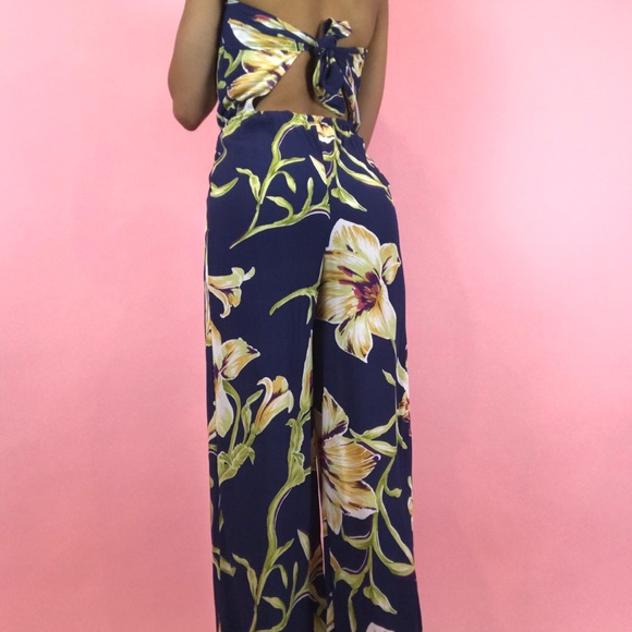 Flynn Skye Strapless Floral Print Jumpsuit size 1 - Picture 2 of 4